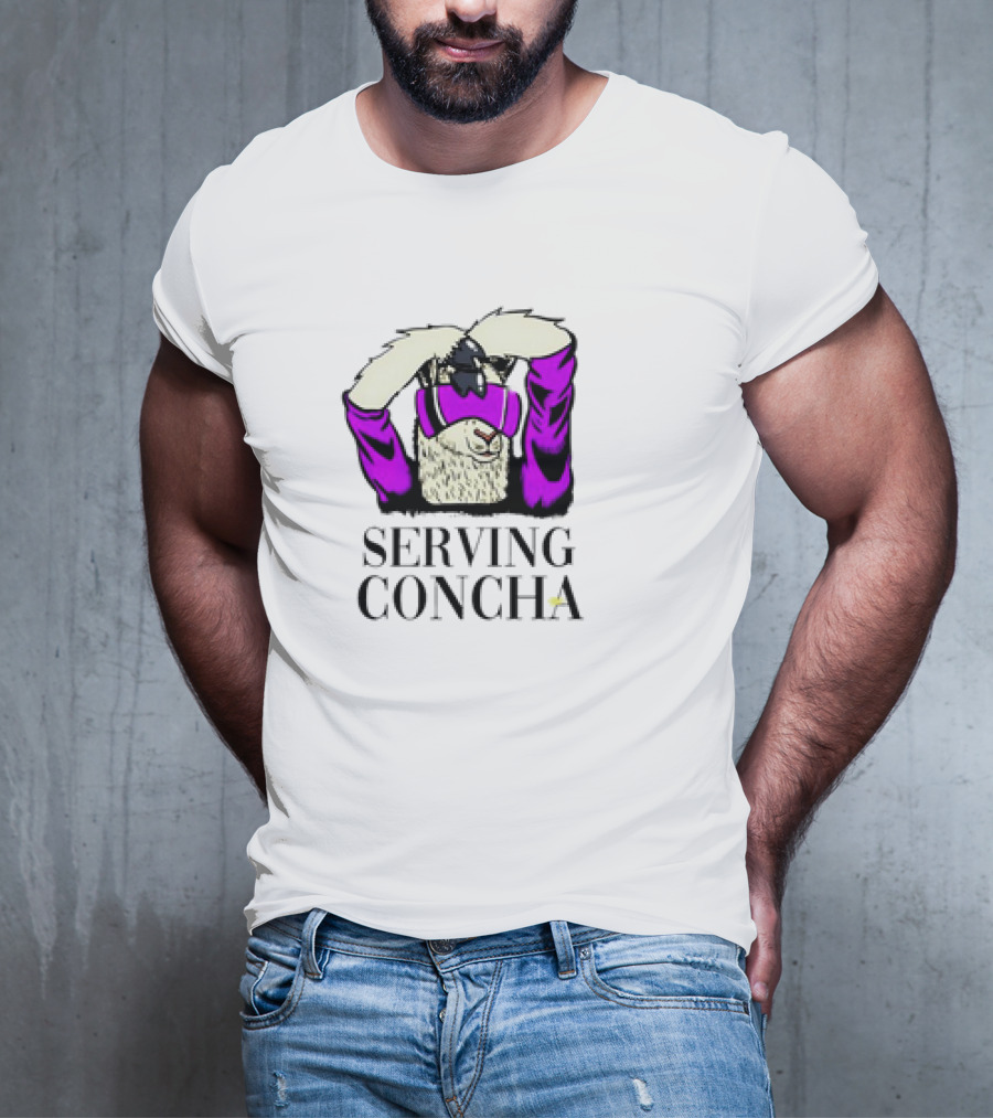 MarcoMania Serving Concha Llama With Purple T-Shirt