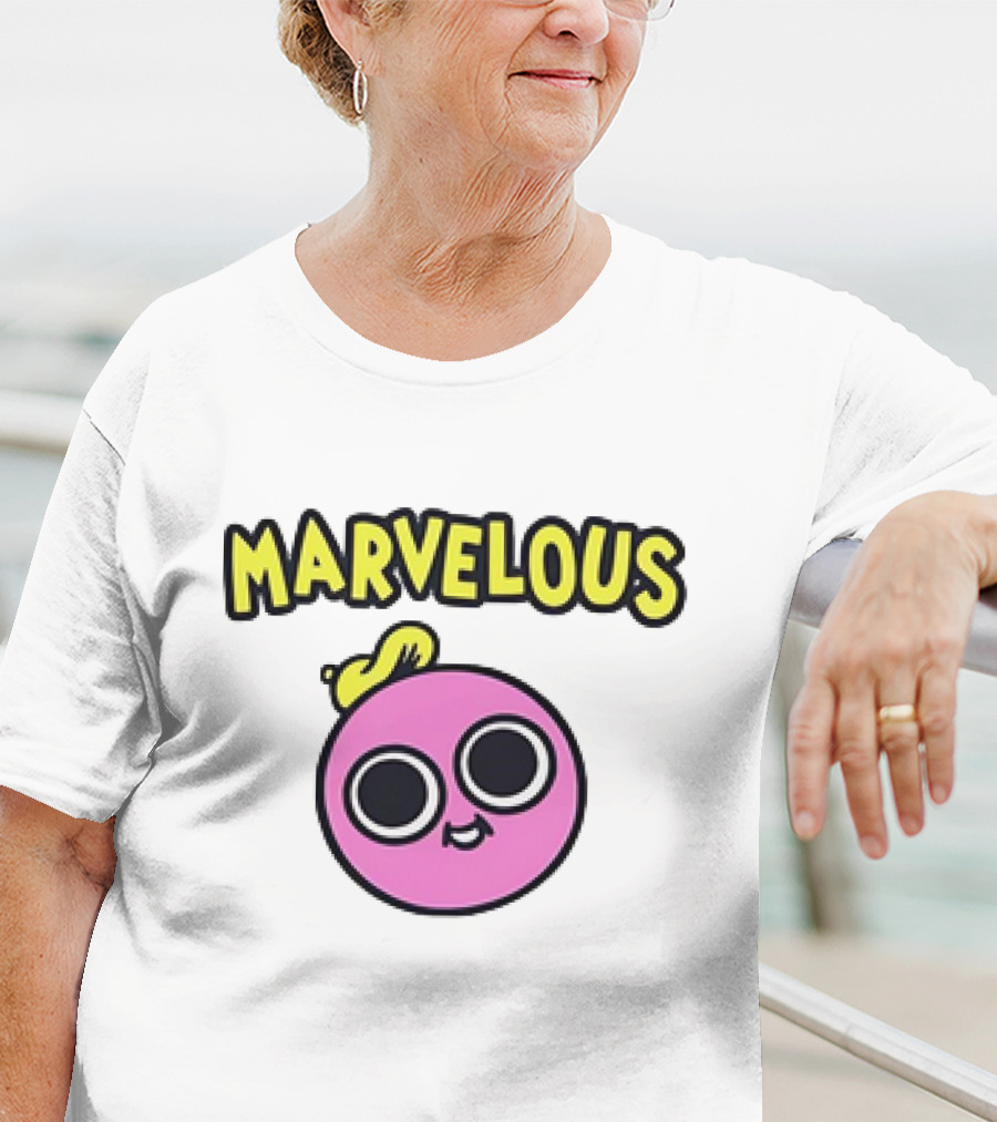 MARVELOUS Cute Pink Smiley Face With Large Eyes And Yellow Hair T-Shirt