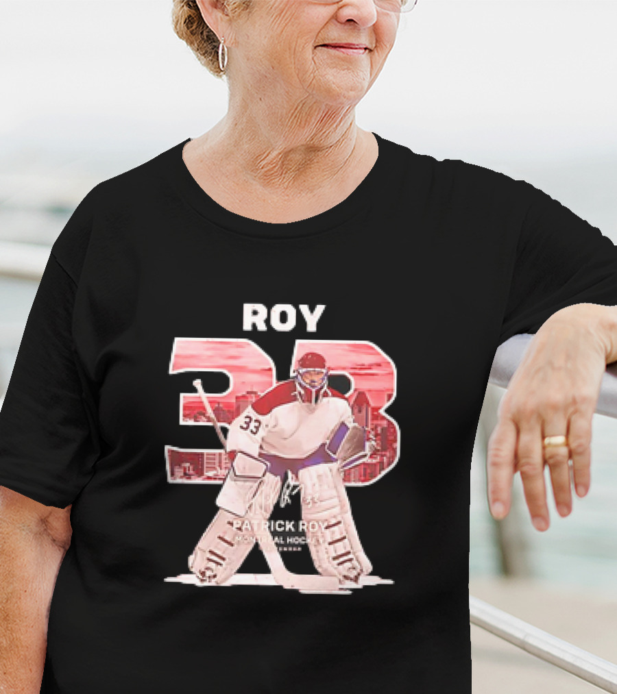 Patrick Roy 33 Montreal Hockey NHL Throwback Vintage Signature T-Shirt