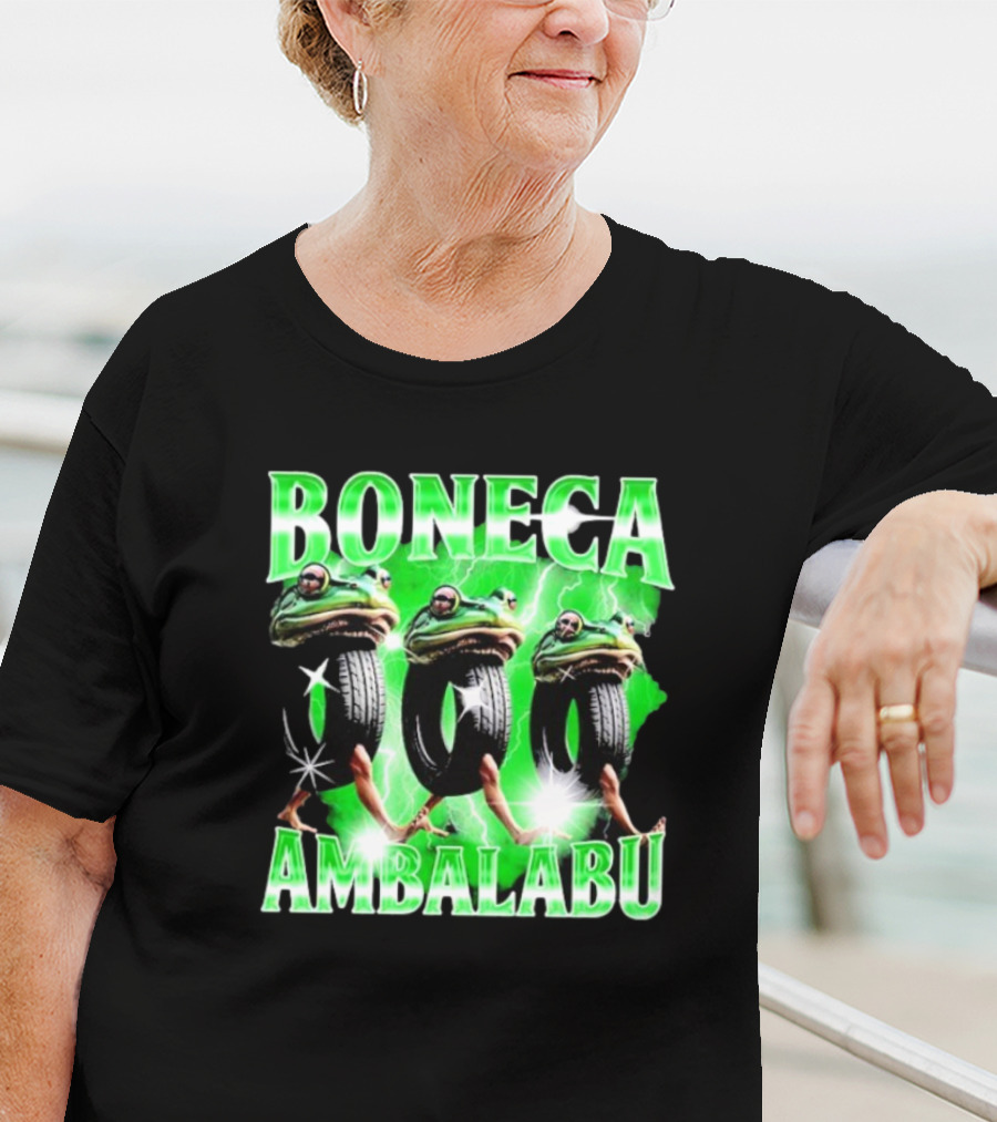 Boneca Ambalabu Frog Head With Tires And Green Lightning T-Shirt