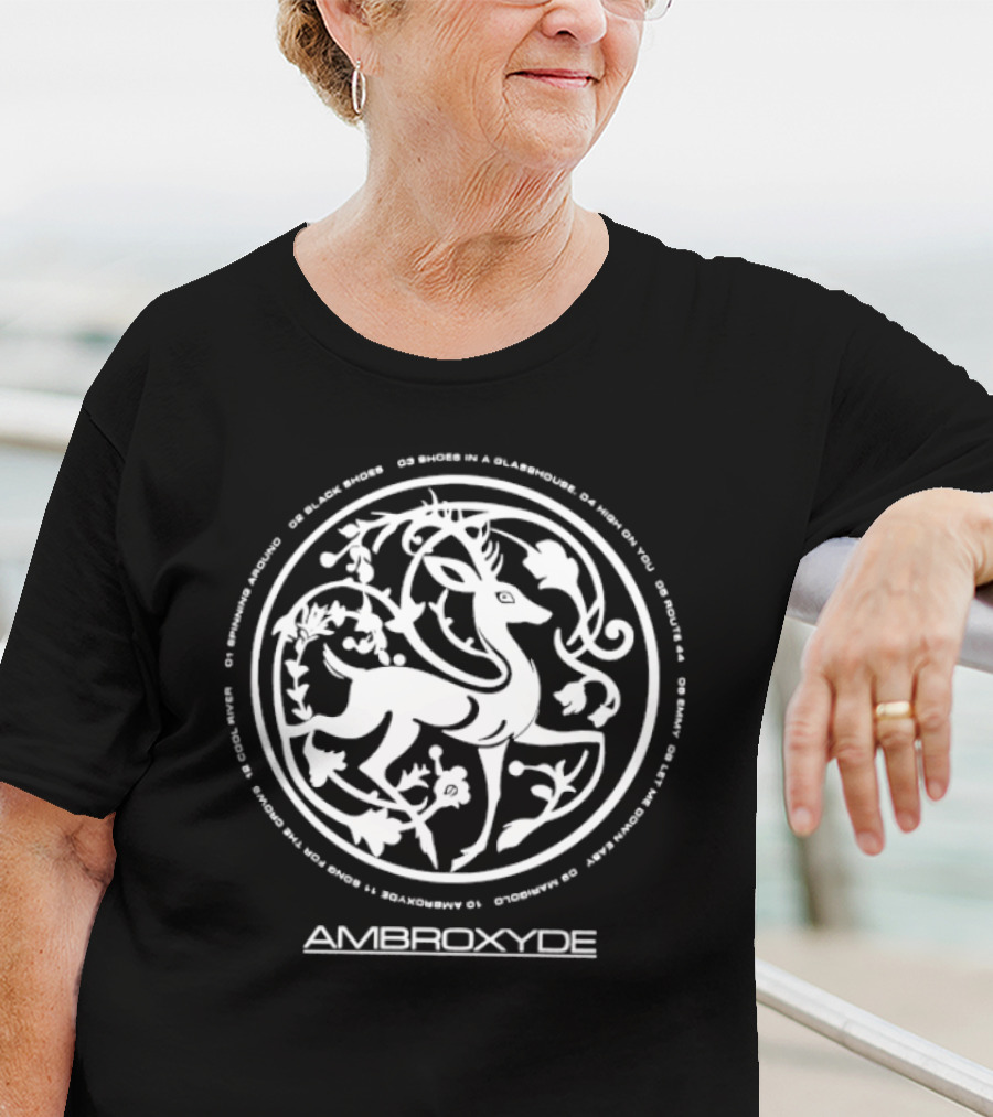 Felly Ambroxyde Scandinavian Deer Floral Circle T-Shirt