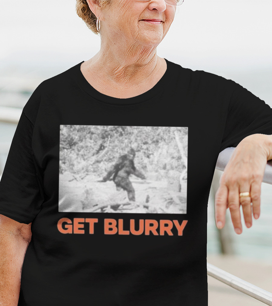 Blurry Creatures Get Blurry Bigfoot Image Classic Style T-Shirt