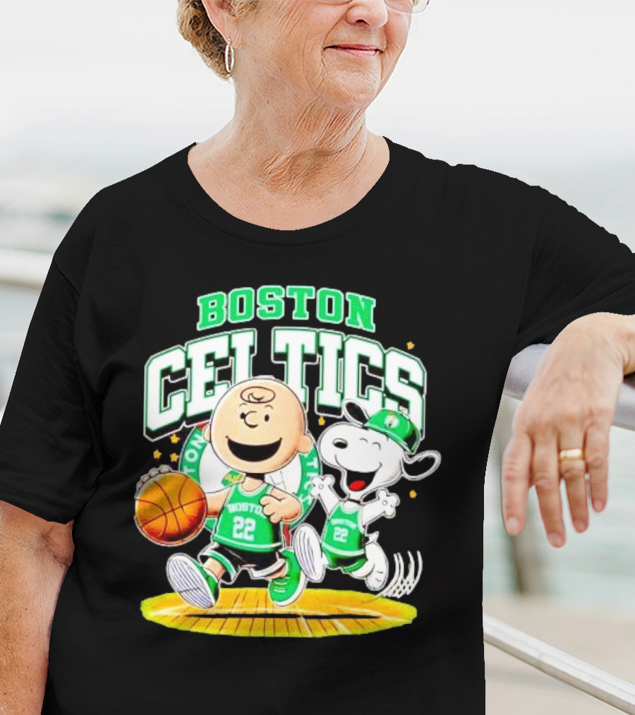 Boston Celtics Charlie Brown Snoopy Basketball Fan Fun T-Shirt