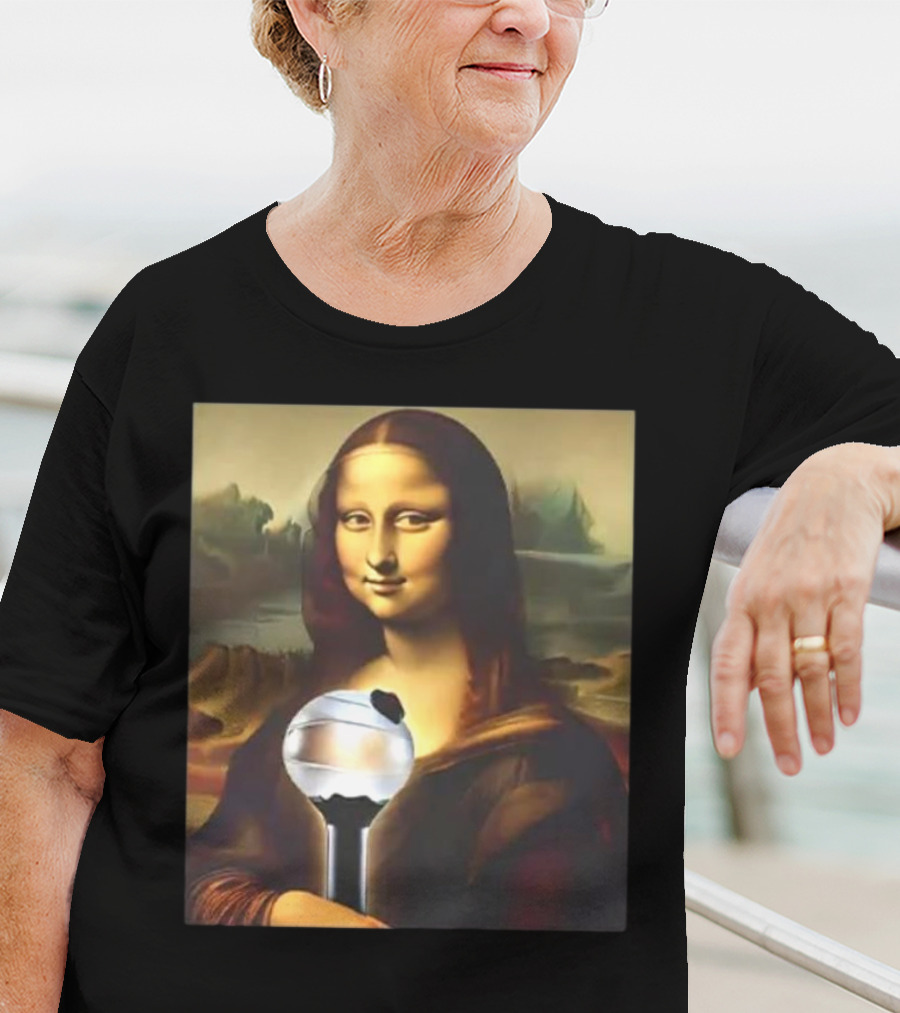 BTS J-hope Mona Lisa Holding ARMY Bomb T-Shirt