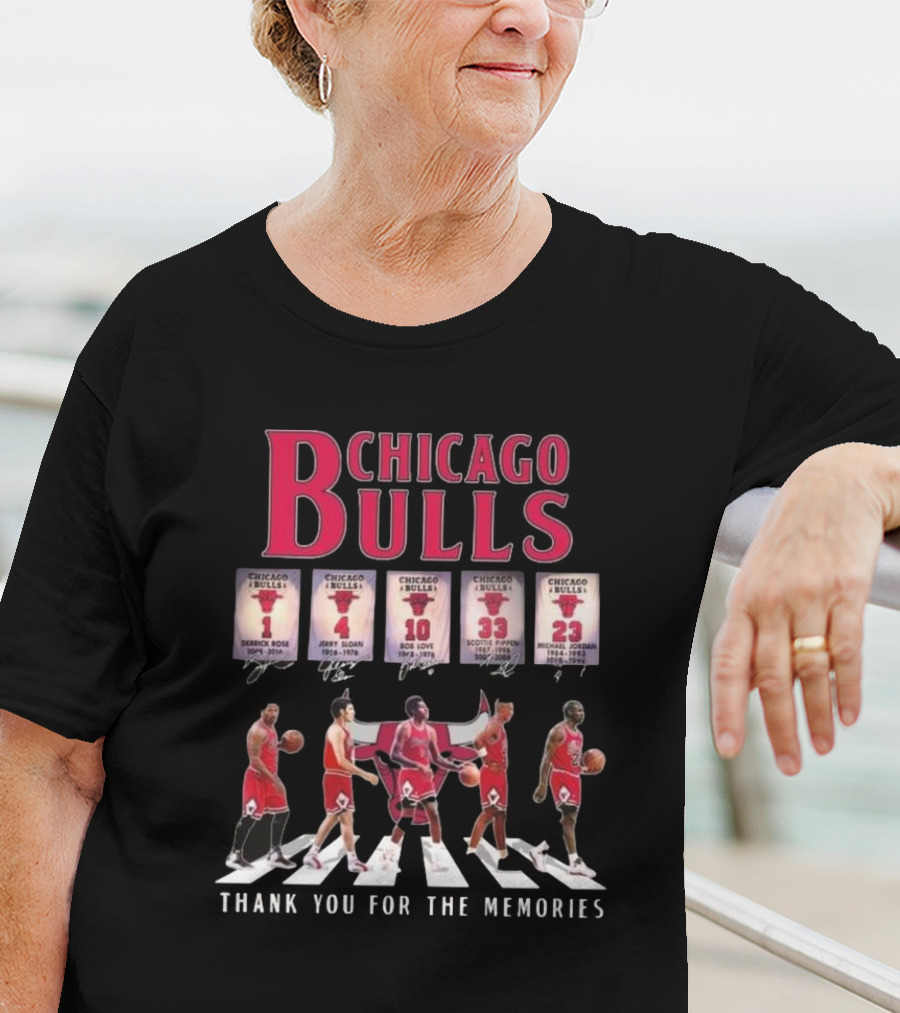Chicago Bulls Players Walking Thank You For The Memories Signatures 2025 T-Shirt