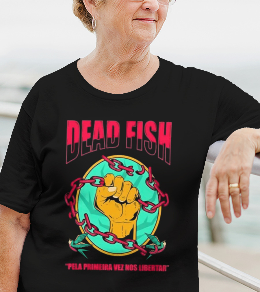 Dead Fish Pela Primeira Vez Nos Libartar T-Shirt