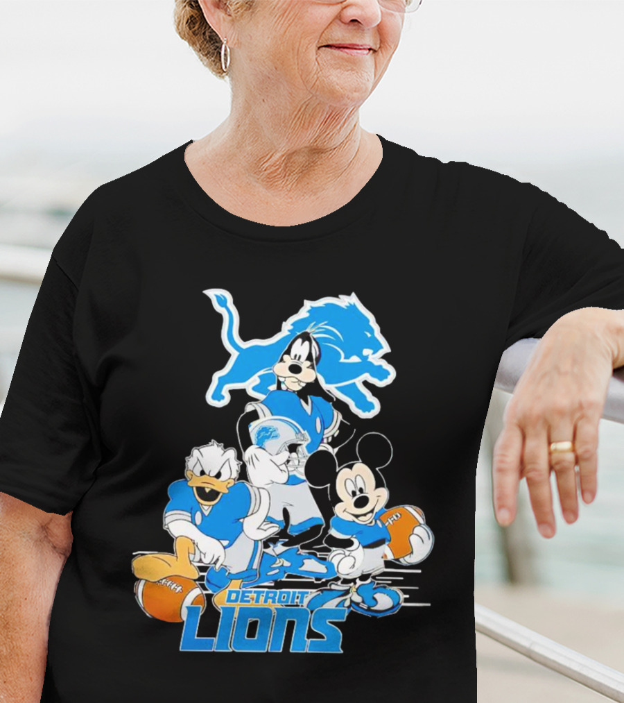 Detroit Lions Mickey Friends Game Day Football Disney T-Shirt