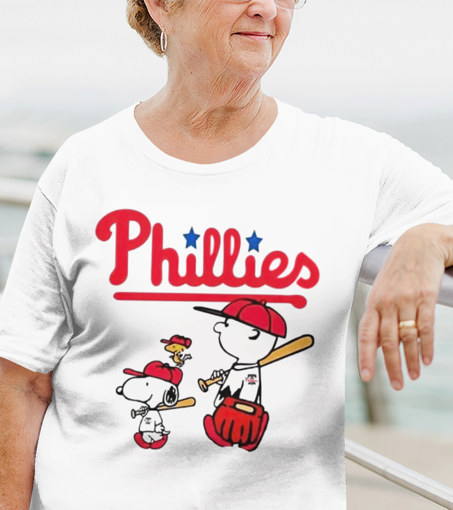 Phillies Snoopy Woodstock Charlie Brown Peanuts Baseball T-Shirt
