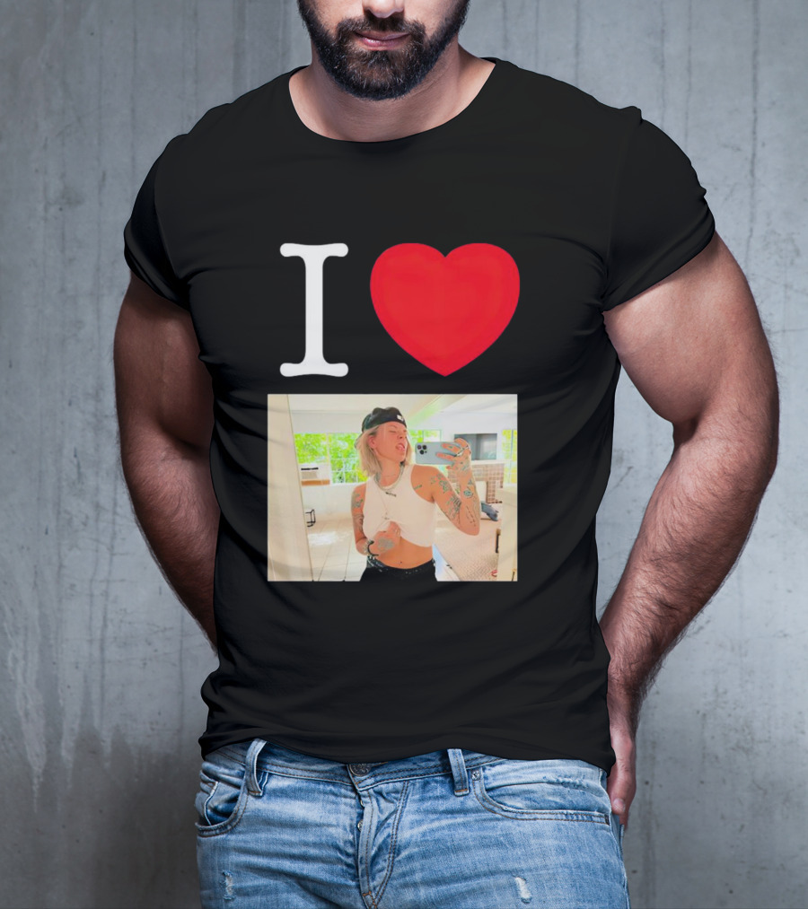 I Love Lauren Sanderson Tattooed White Crop Top Mirror Selfie Image T-Shirt
