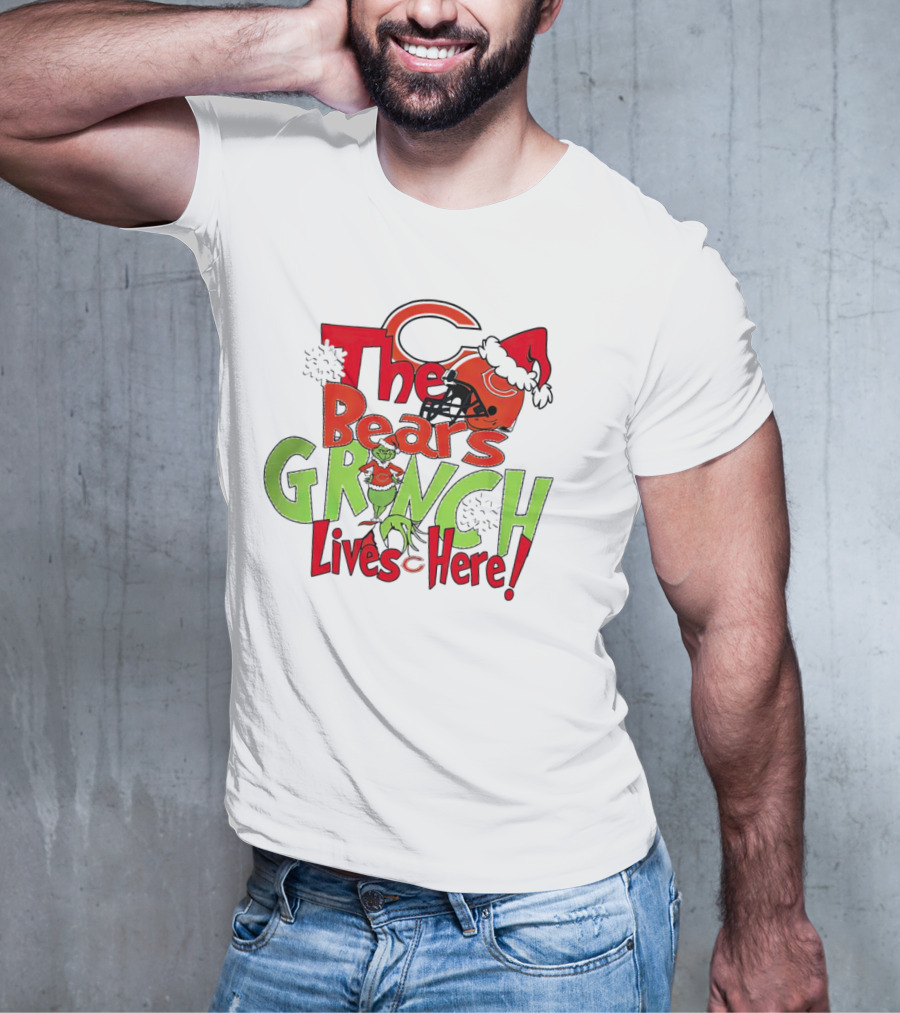 Chicago Bears Grinch Lives Here Christmas Football T-Shirt