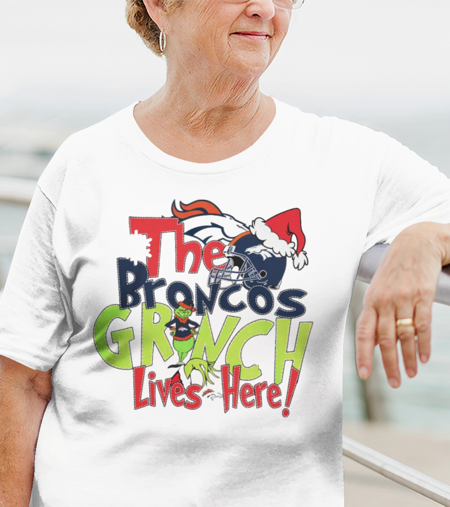 The Broncos Grinch Lives Here Christmas Denver Broncos Santa Hat Helmet T-Shirt