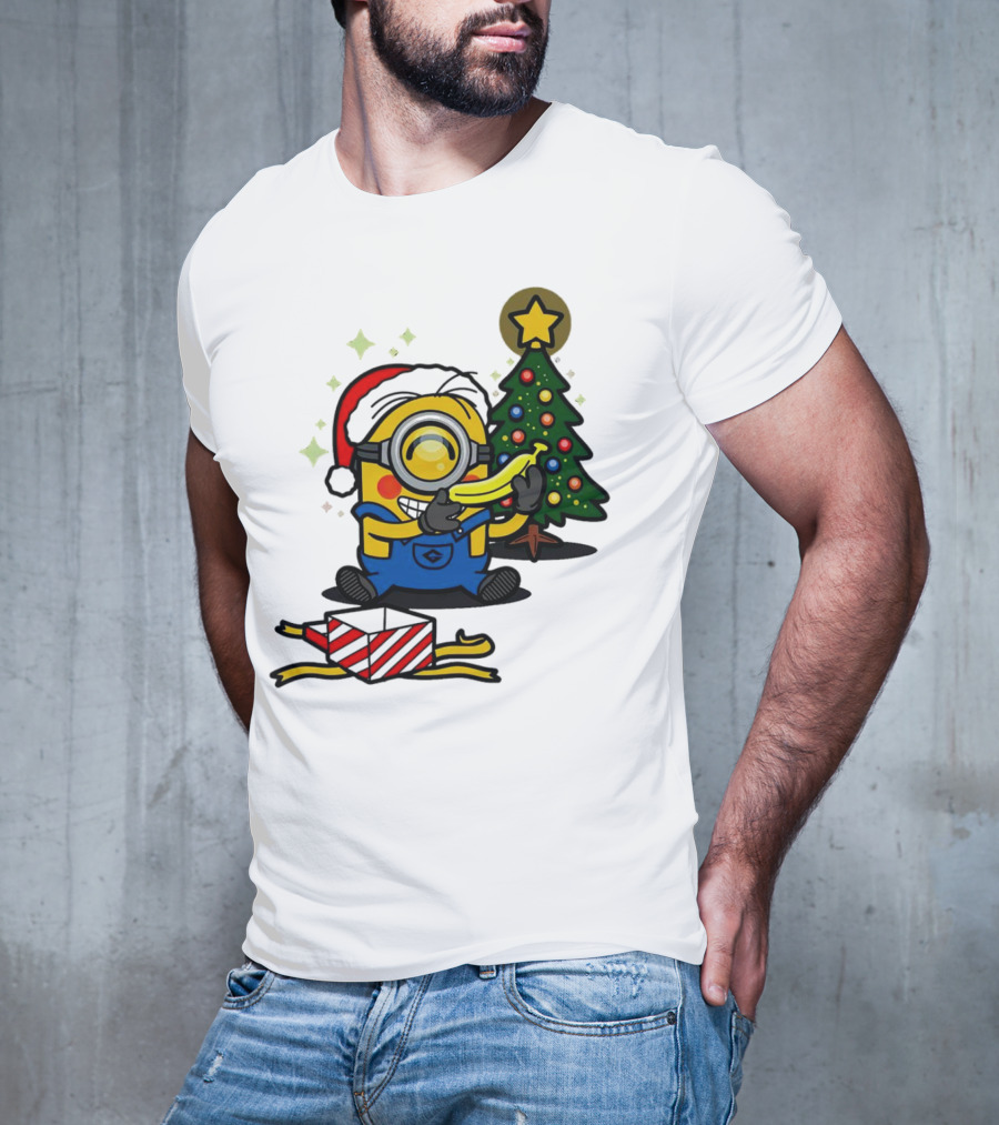 Minion Santa Hat With Banana Christmas Tree And Gift Box T-Shirt
