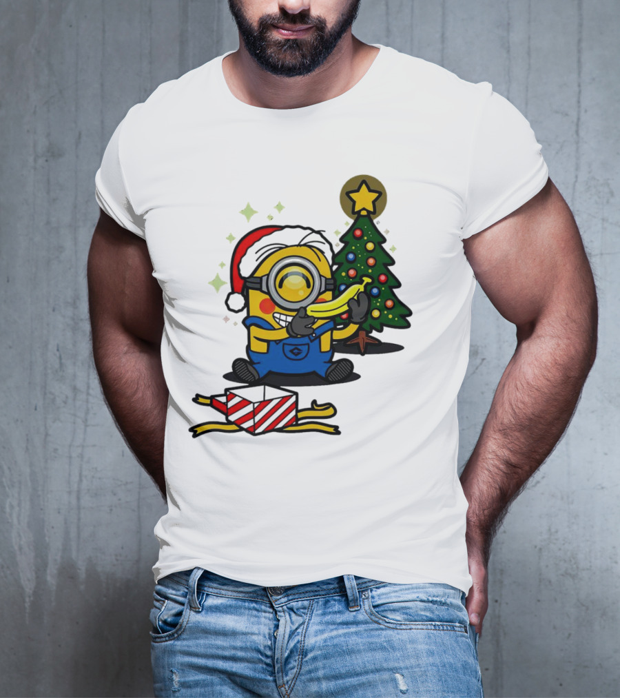 Minion Santa Hat With Banana Christmas Tree And Gift Box T-Shirt