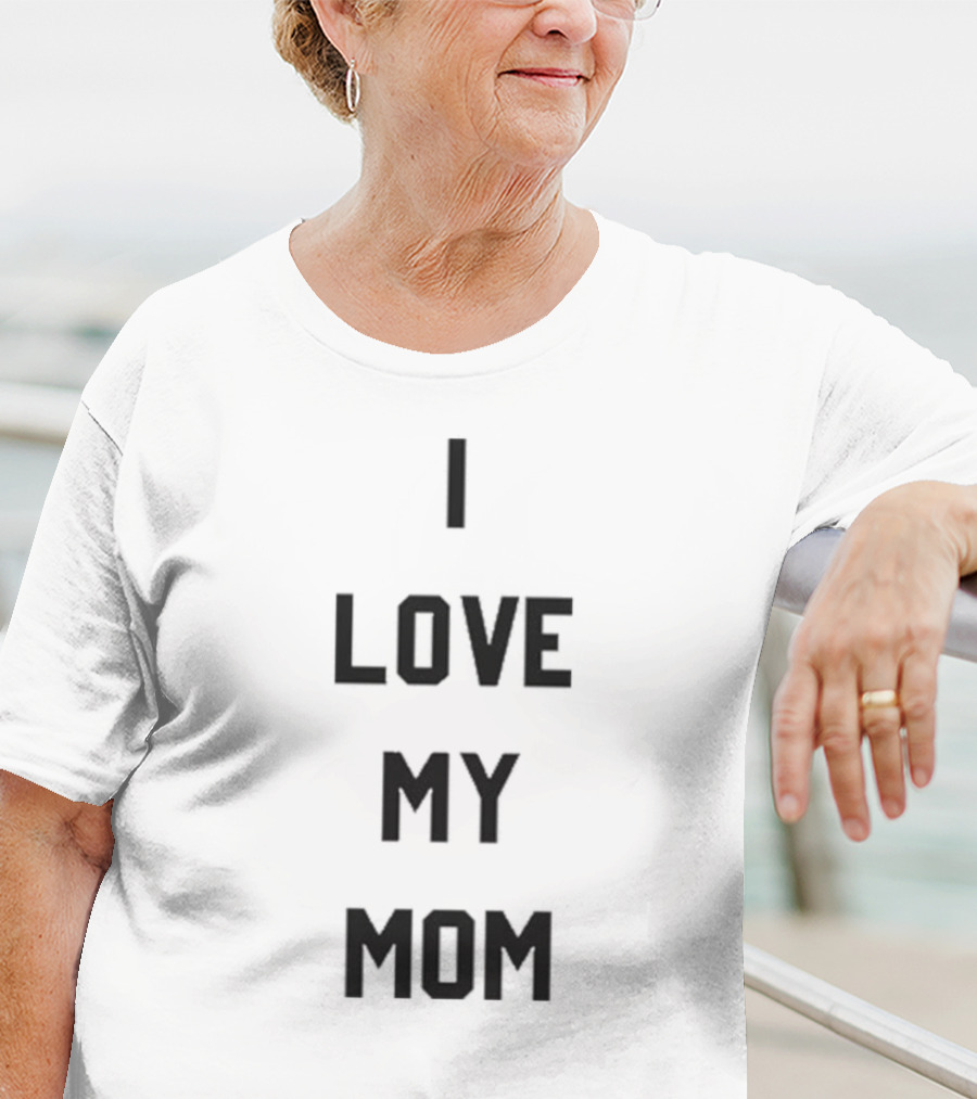 Ashton Kutcher I Love My Mom T-Shirt