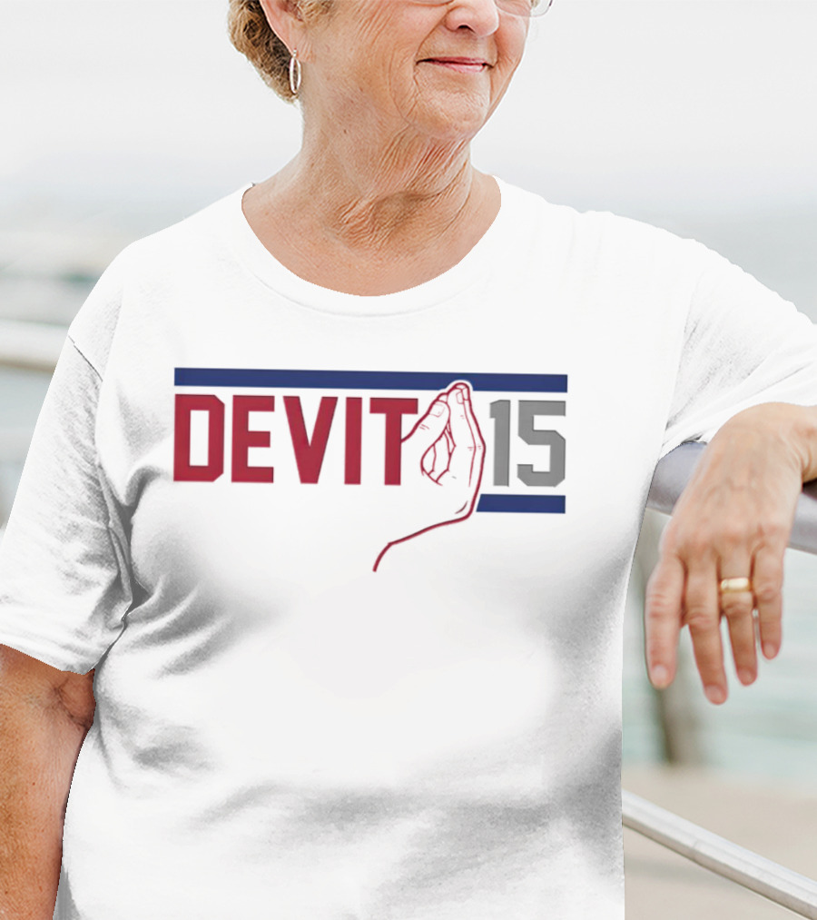 Giants Tommy DeVito Jersey Number 15 With Italian Hand Gesture T-Shirt