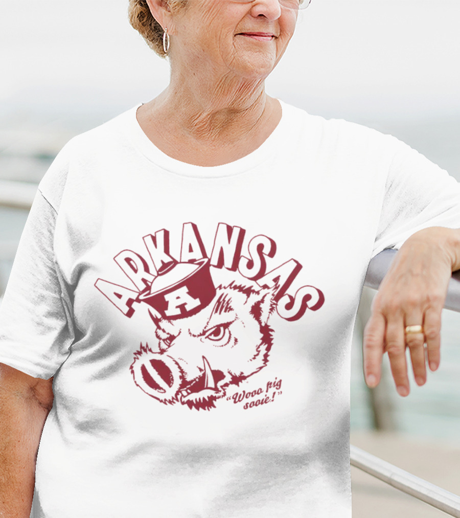 Arkansas Razorbacks Wooo Pig Sooie Vintage Retro A T-Shirt