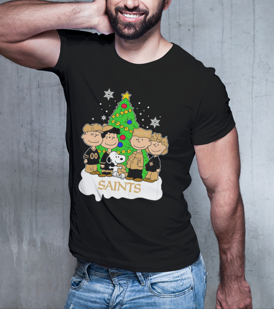 Peanuts Christmas New Orleans Saints Characters With Tree T-Shirt