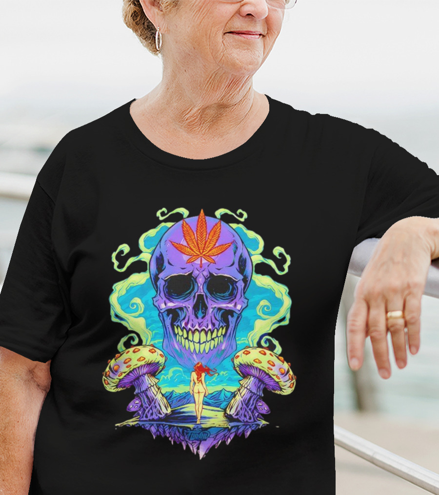 Skull Ethereal Euphoria Psychedelic Mushroom Fantasy T-Shirt