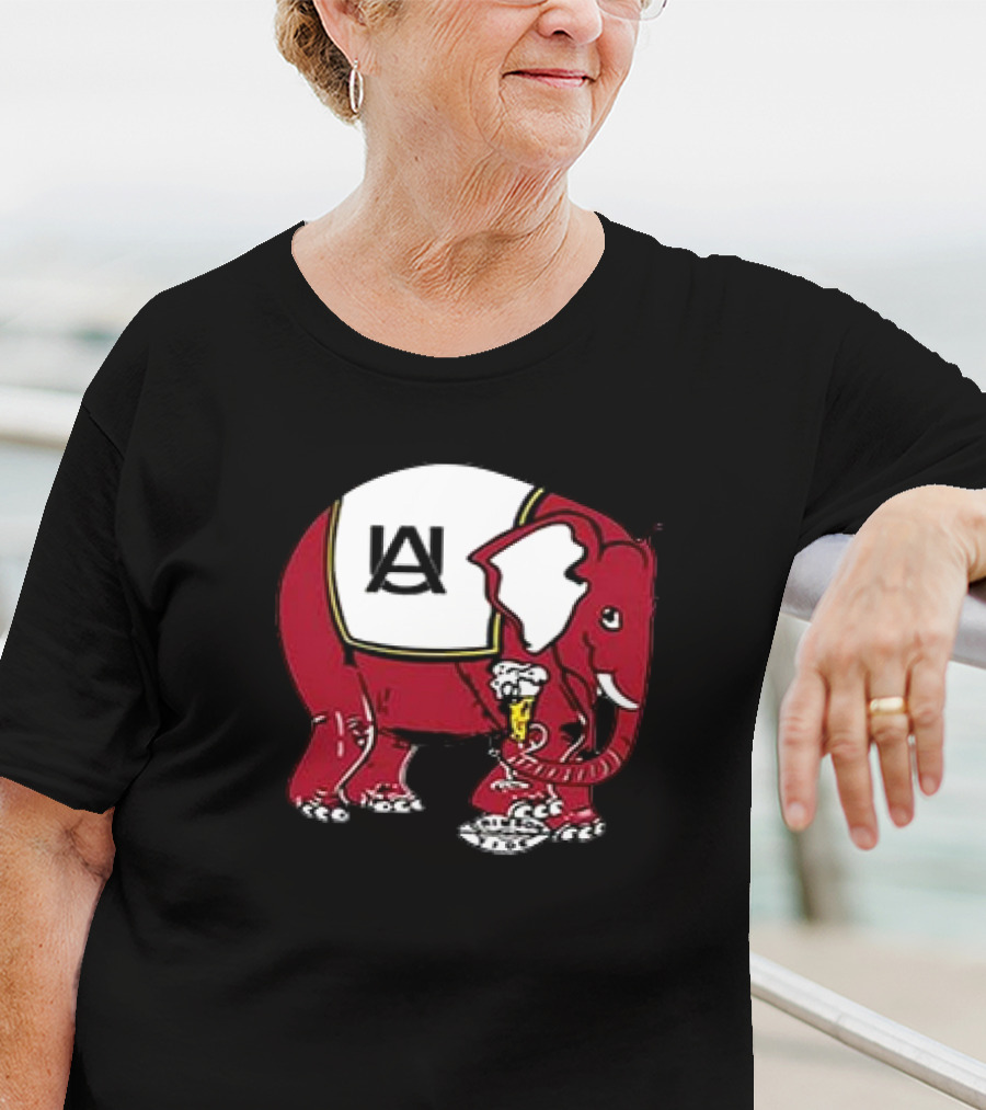 Aaron Estrada 1950s Alabama Elephant Holding Mug T-Shirt