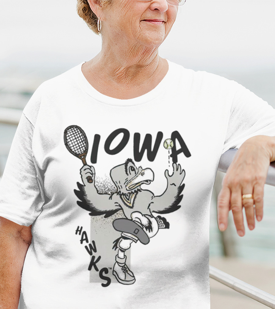 Iowa Hawkeyes Tennis Hawk Vintage Sports Mascot T-Shirt