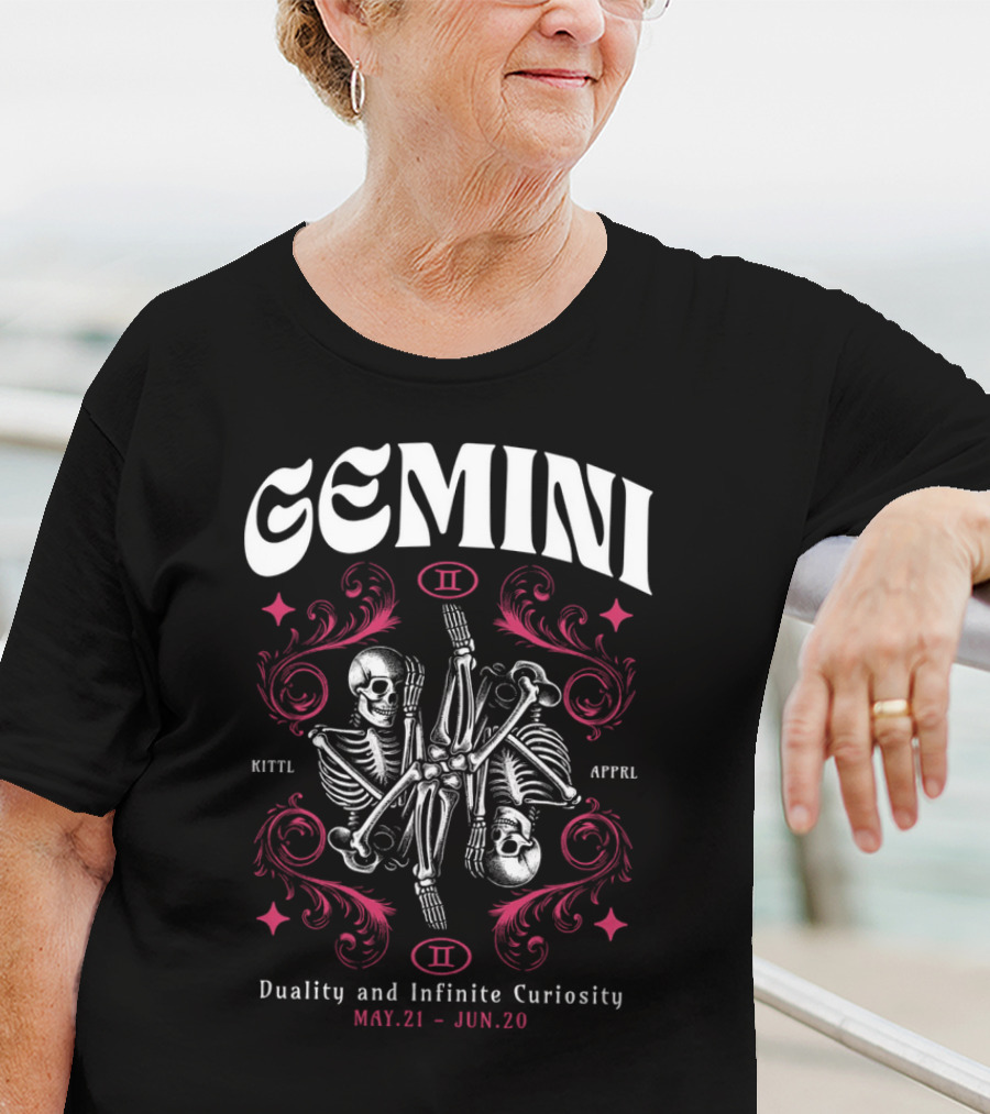 Gemini Zodiac Skeleton Duality Infinite Curiosity Vintage May 21 Jun 20 T-Shirt