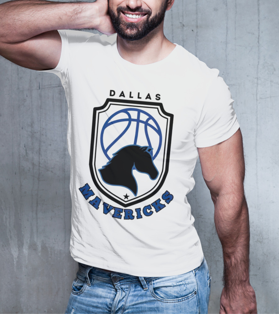 Dallas Mavericks Vintage NBA Basketball Logo Horse Emblem T-Shirt
