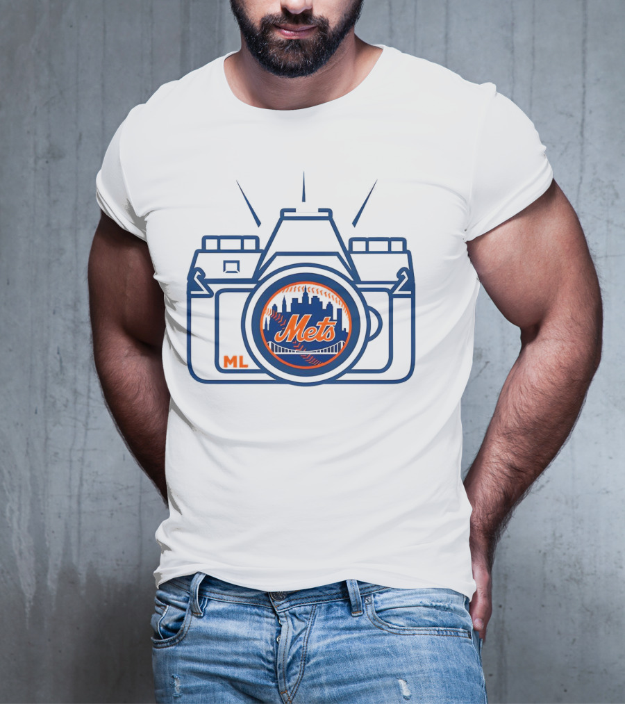 New York Mets Francisco Alvarez Marc Levine Camera T-Shirt