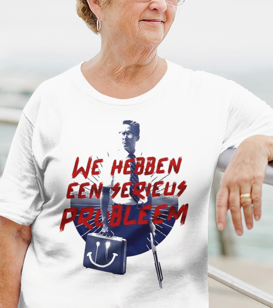 We Hebben Een Serieus Probleem Smiley Bag Man In Shadow T-Shirt