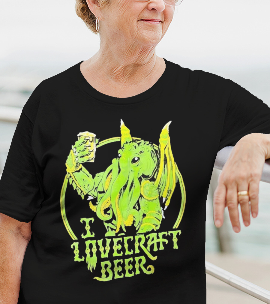 Cthulhu I Love Craft Beer Green Creature Holding Mug T-Shirt