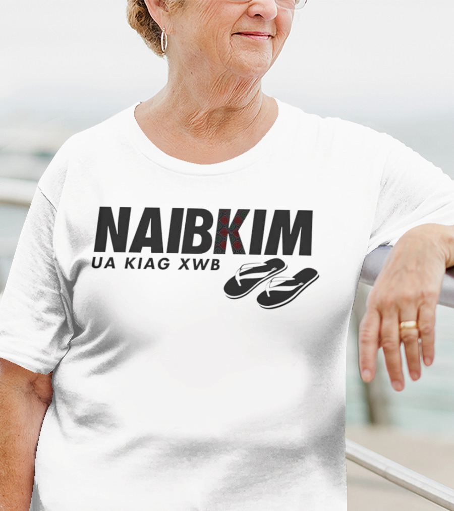 Naibkim Ua Kiag Xwb Floral K Sandals T-Shirt