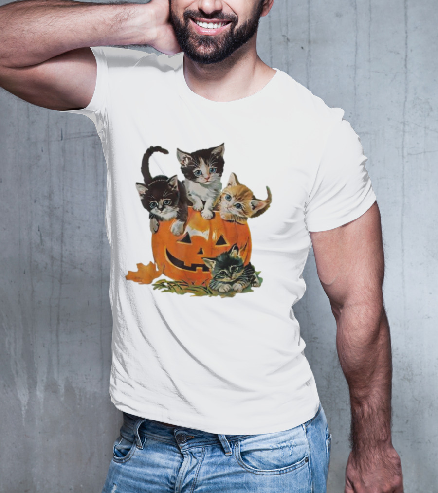 Vintage 90s Cat Pumpkin Halloween Spooky Season T-Shirt