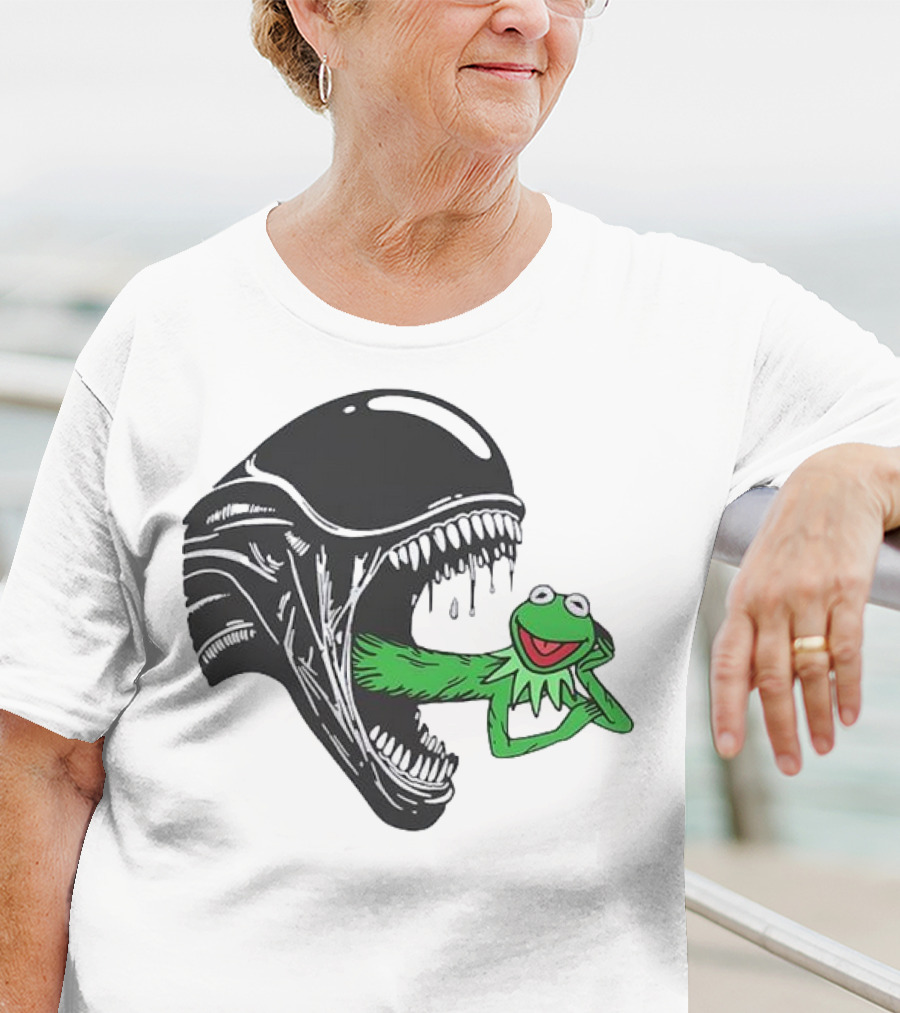 Alien Kermit Xenomorph Mashup Funny T-Shirt