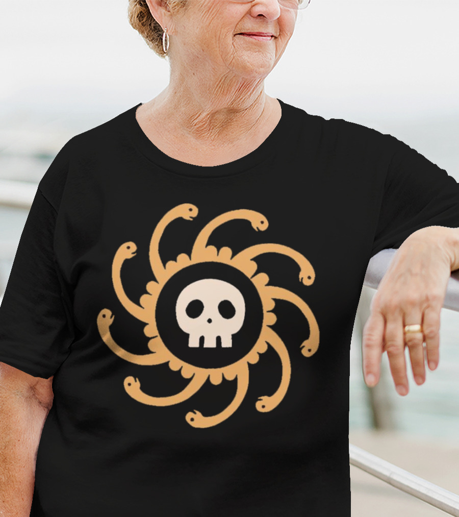 Boa Hancock Hydra Skull Emblem One Piece T-Shirt