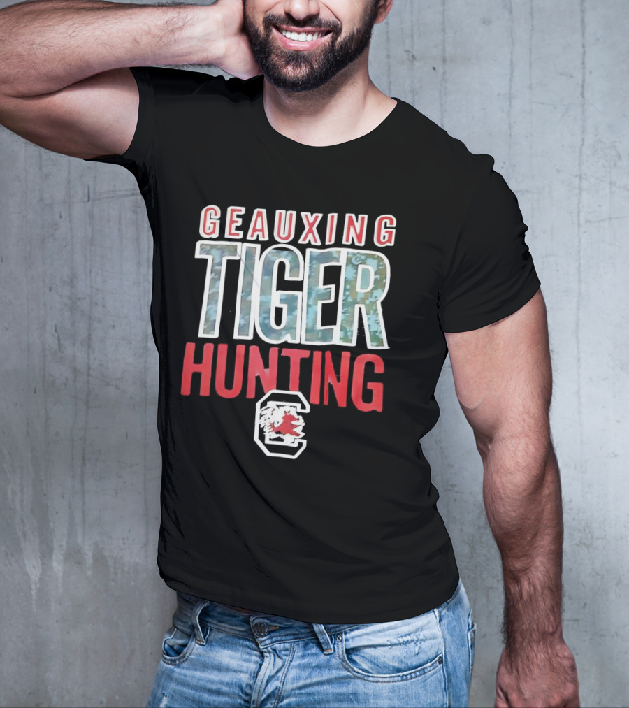 Geauxing Tiger Hunting South Carolina Gamecocks C T-Shirt
