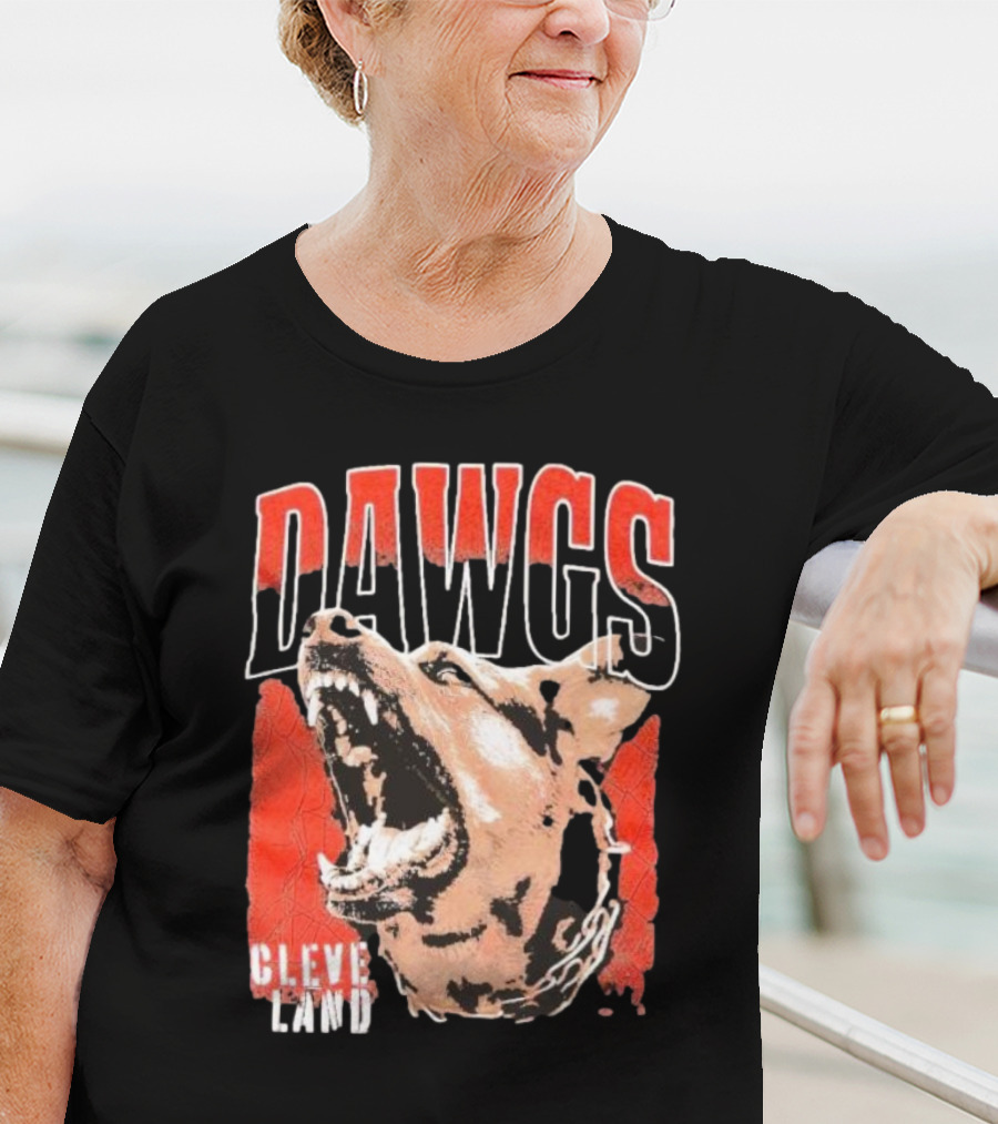 DAWGS Cleveland Browns Vintage Retro Fierce Dog T-Shirt