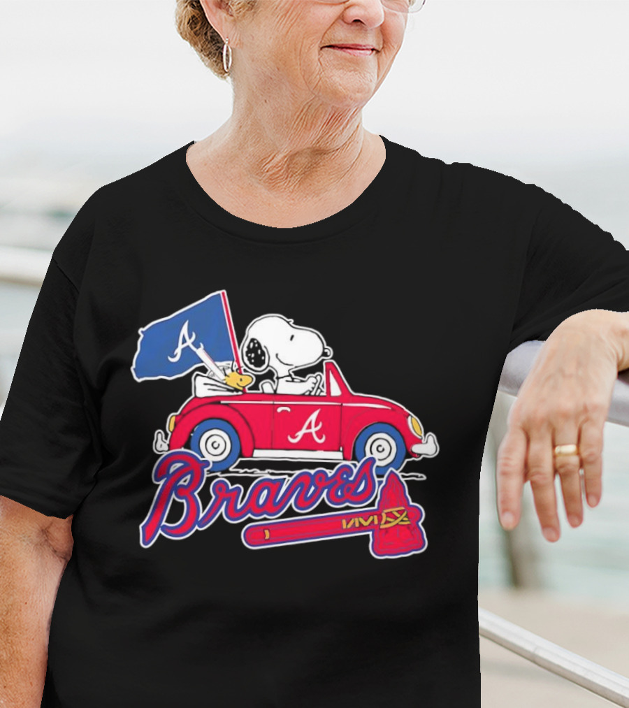 Snoopy And Woodstock Driving Car Atlanta Braves Logo Peanuts Cartoon T-Shirt