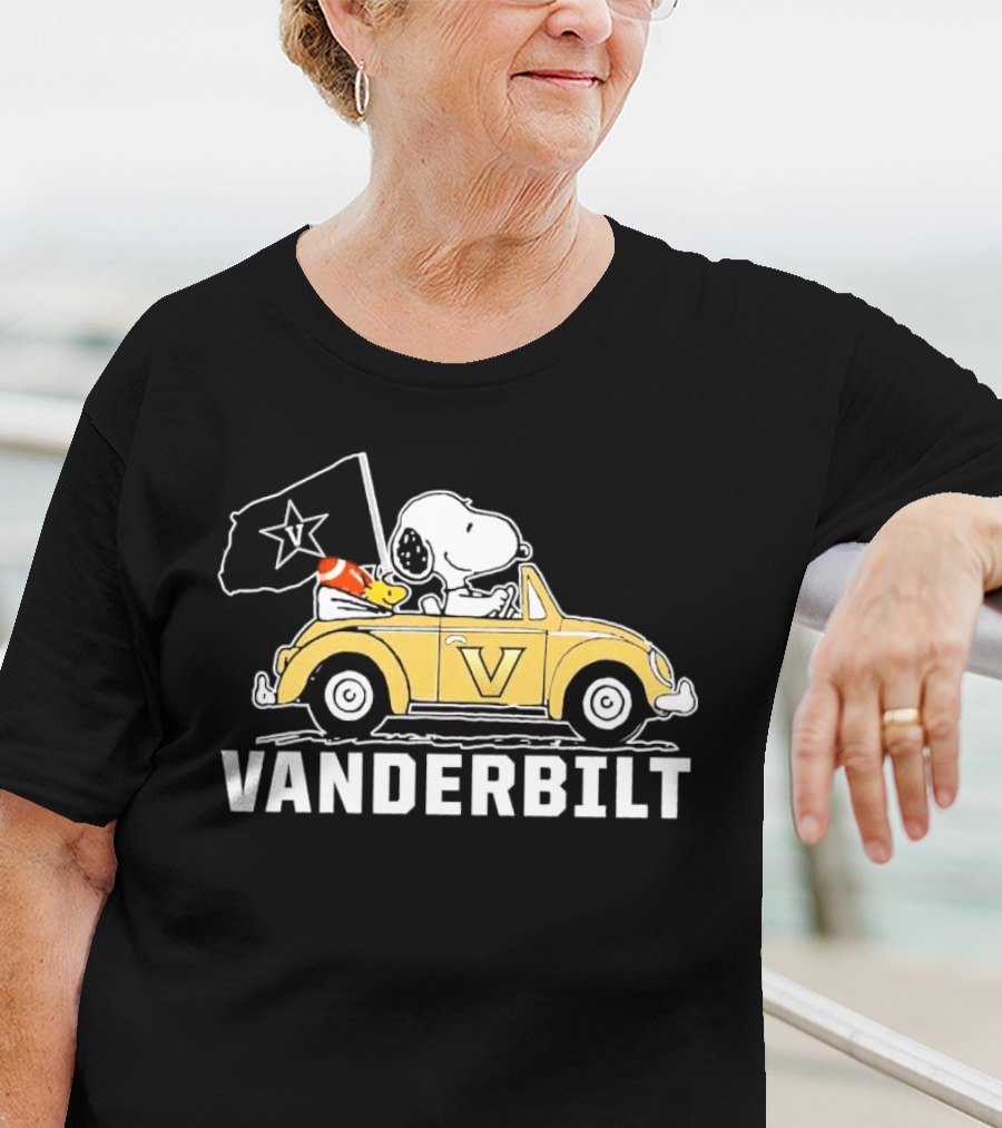Snoopy And Woodstock Vanderbilt Commodores Driving Car T-Shirt