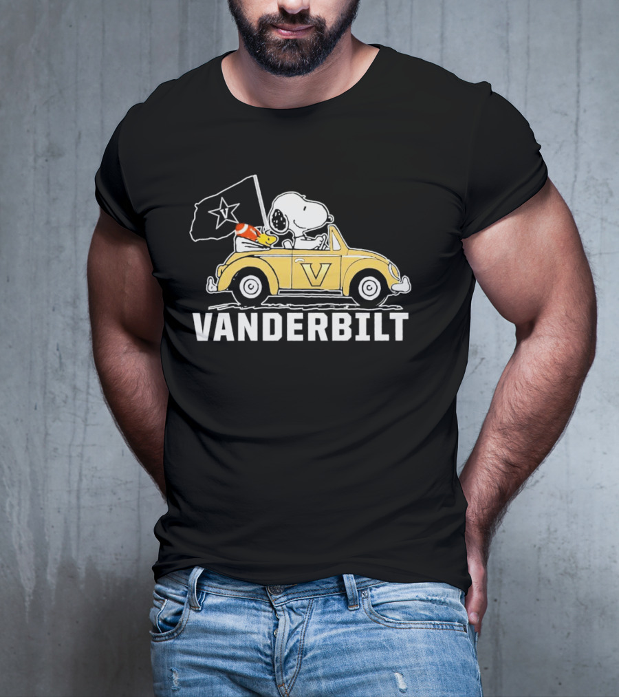 Snoopy And Woodstock Vanderbilt Commodores Driving Car T-Shirt