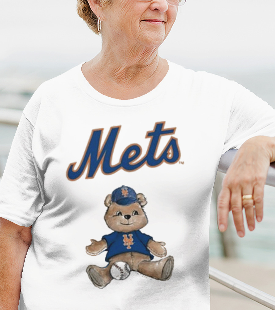 Mets Bear With Cap And Ball T-Shirt