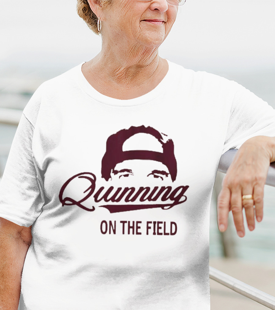 Quinning On The Field Washington Commanders Hat T-Shirt