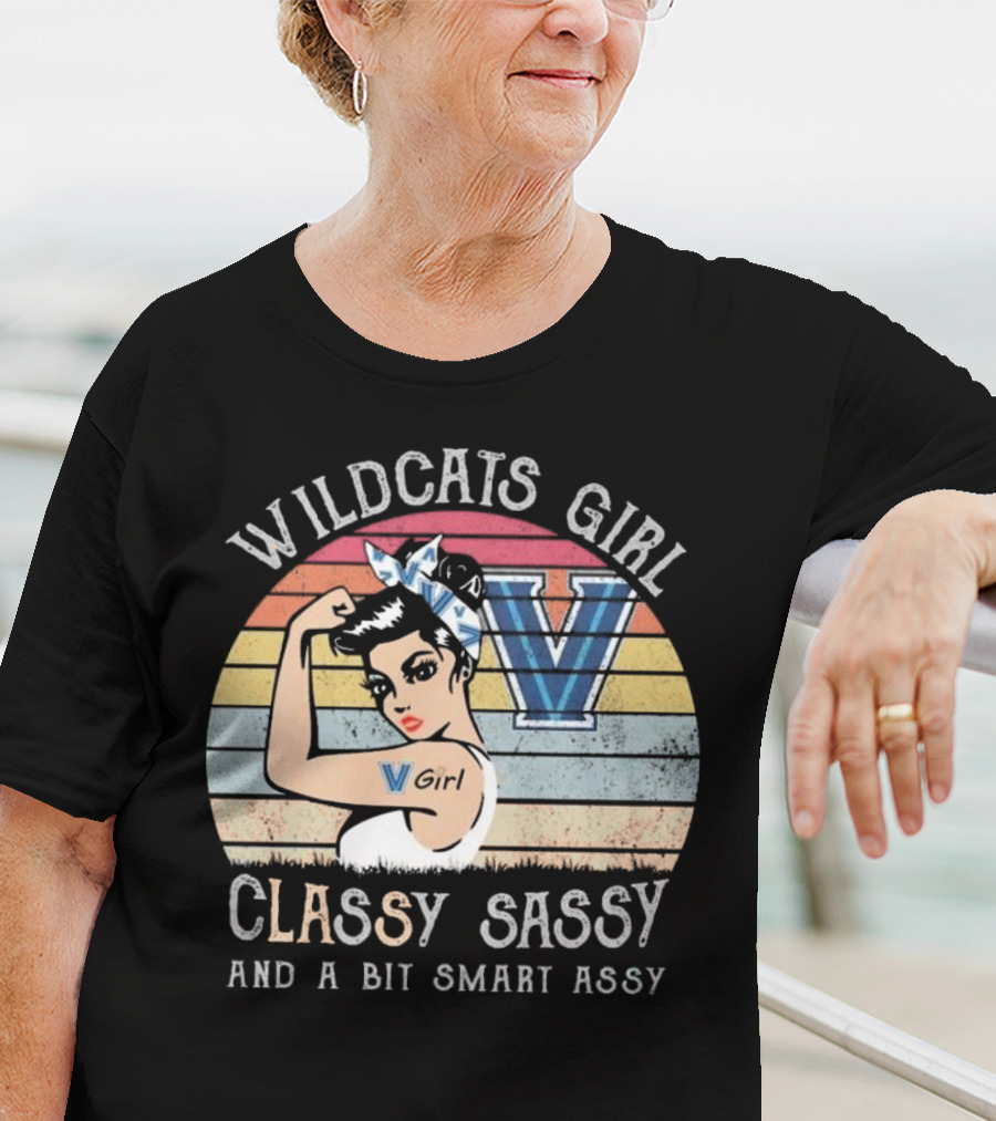 Wildcats Girl Classy Sassy And A Bit Smart Assy V Girl Vintage Style T-Shirt