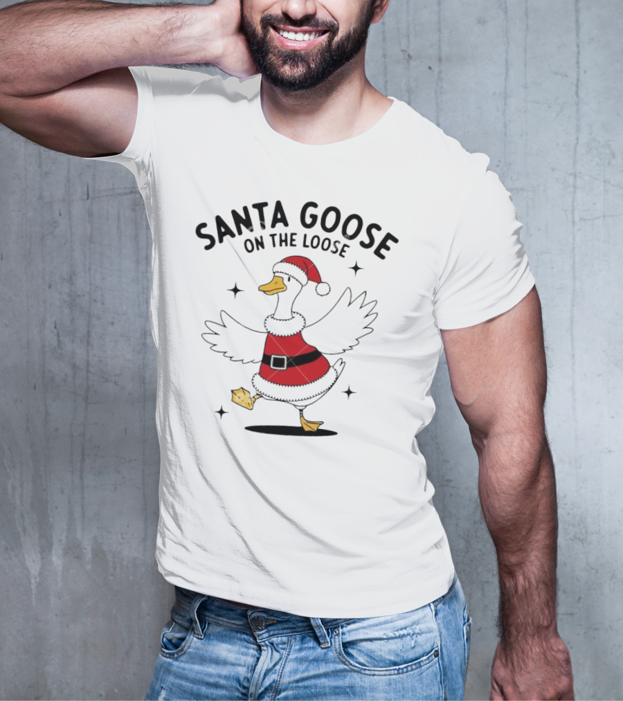 Santa Goose On The Loose Christmas Festive Holiday Fun T-Shirt