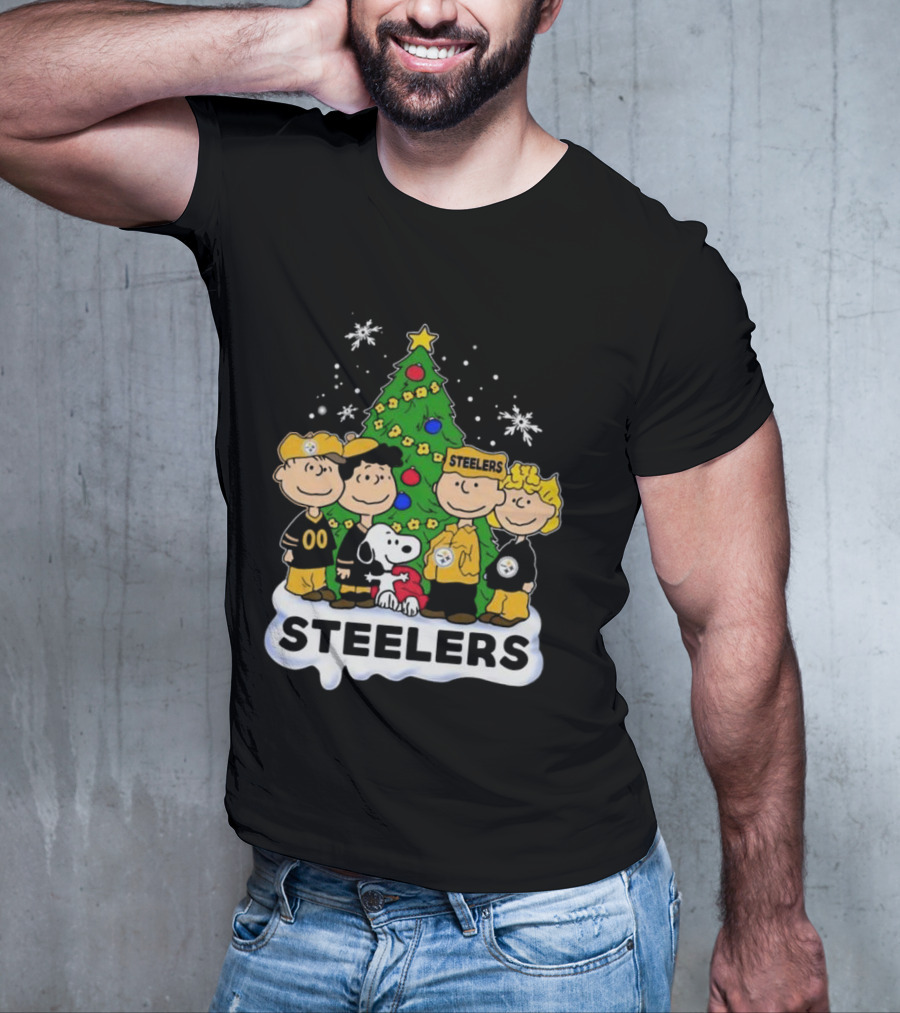Snoopy And Friends Steelers Christmas T-Shirt
