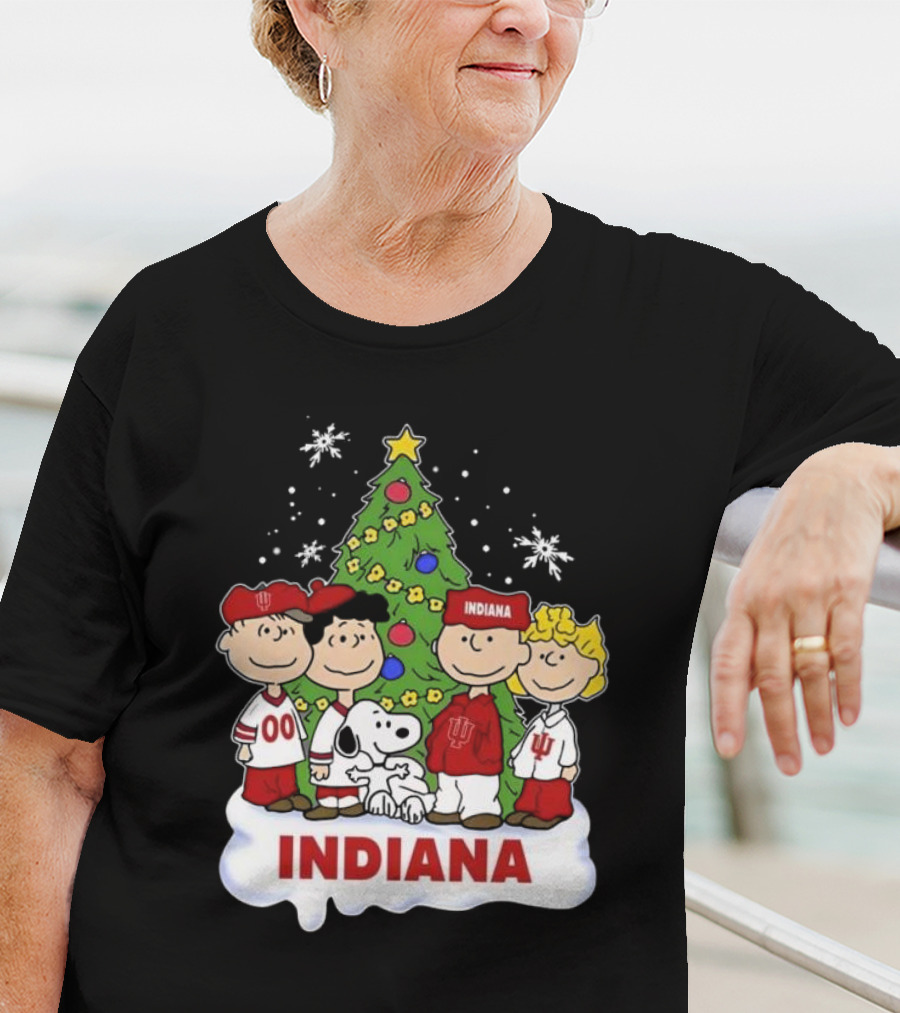 Indiana Hoosiers Snoopy And Friends Christmas Tree Snowflakes T-Shirt