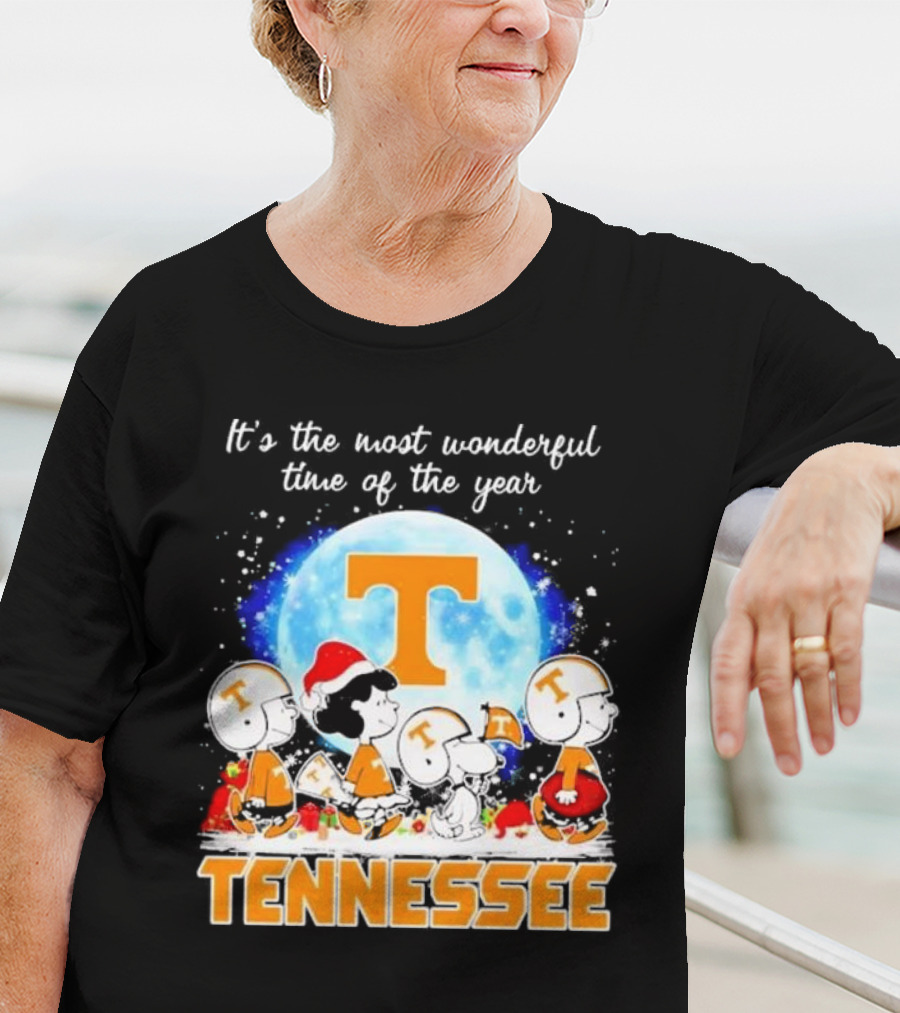 Peanuts Tennessee Volunteers It's The Most Wonderful Time Of The Year Christmas Snoopy Woodstock Lucy Moon T-Shirt