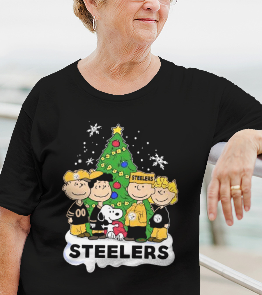 Steelers Snoopy And Friends Christmas Tree T-Shirt