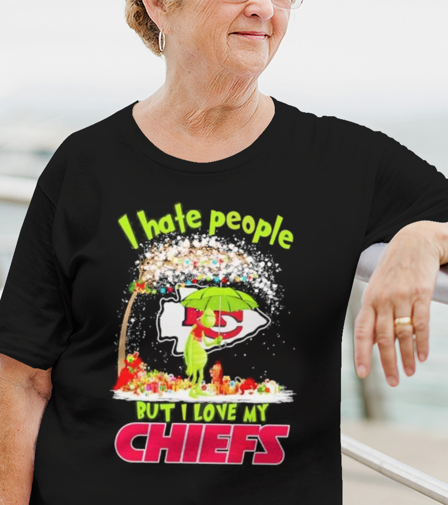 I Hate People But I Love My Chiefs Grinch And Max Kansas City Chiefs Christmas T-Shirt