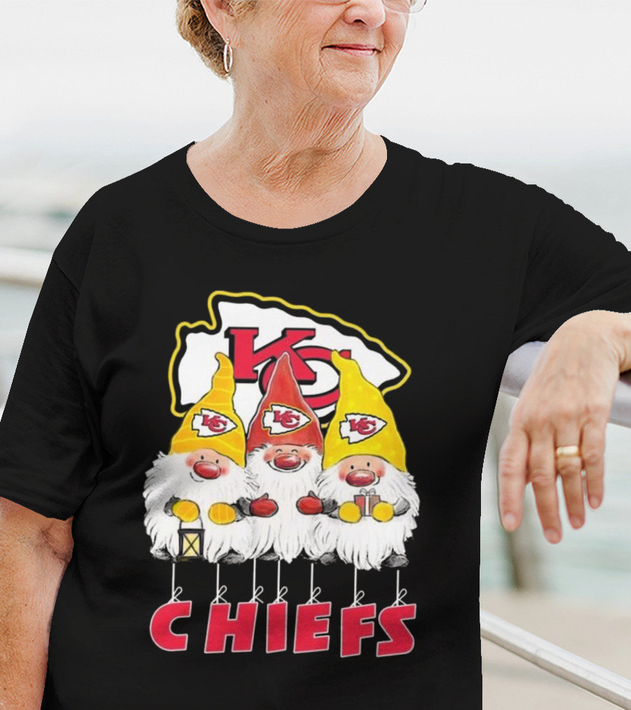 Kansas City Chiefs Gnomes Christmas Chiefs T-Shirt