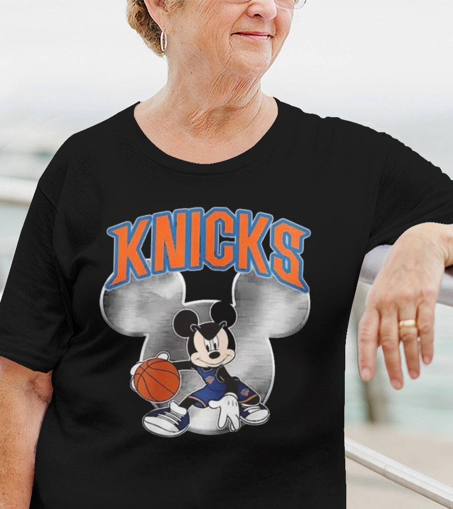 Knicks Mickey Mouse Basketball Christmas T-Shirt