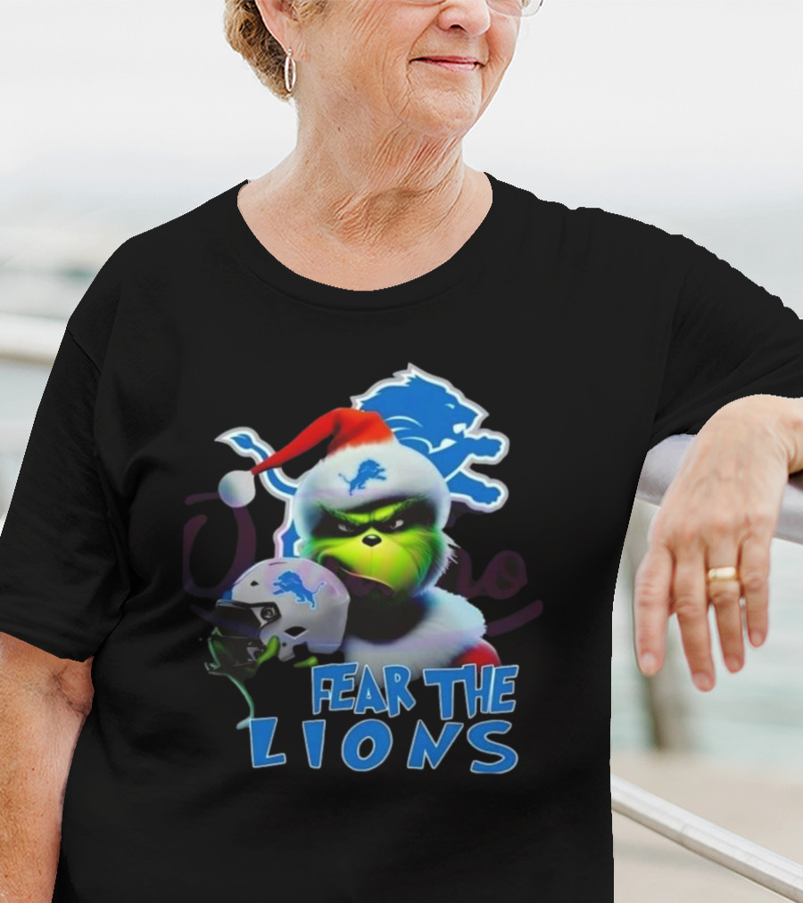 Santa Grinch Fear The Lions Detroit Lions T-Shirt